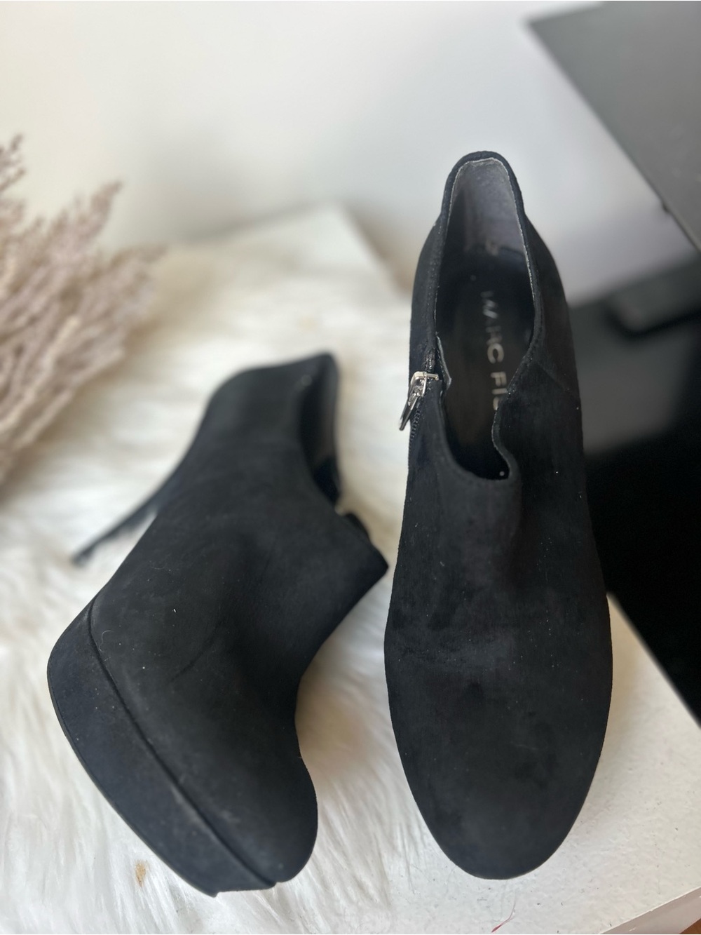 marc fisher 9M Black Suede High Heel Ankle Boots - Women
